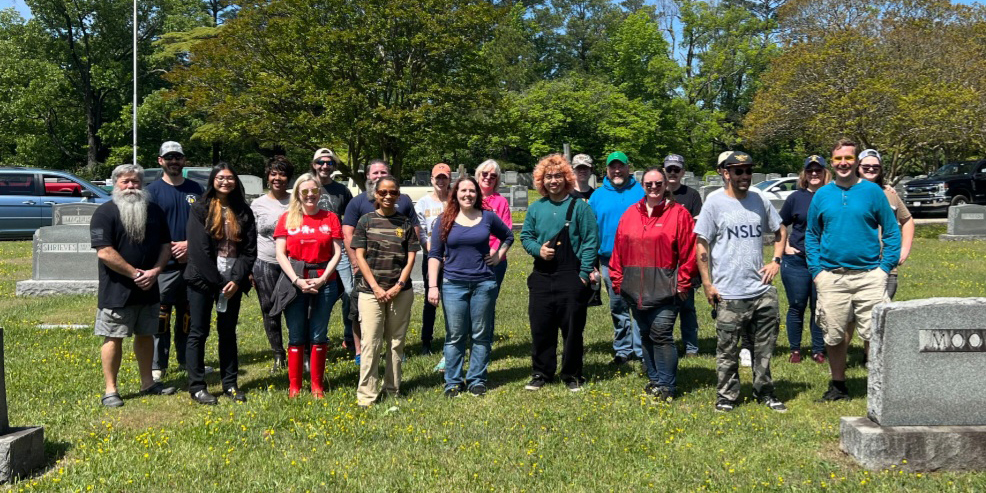 VERG Cleans Veterans’ Headstones
