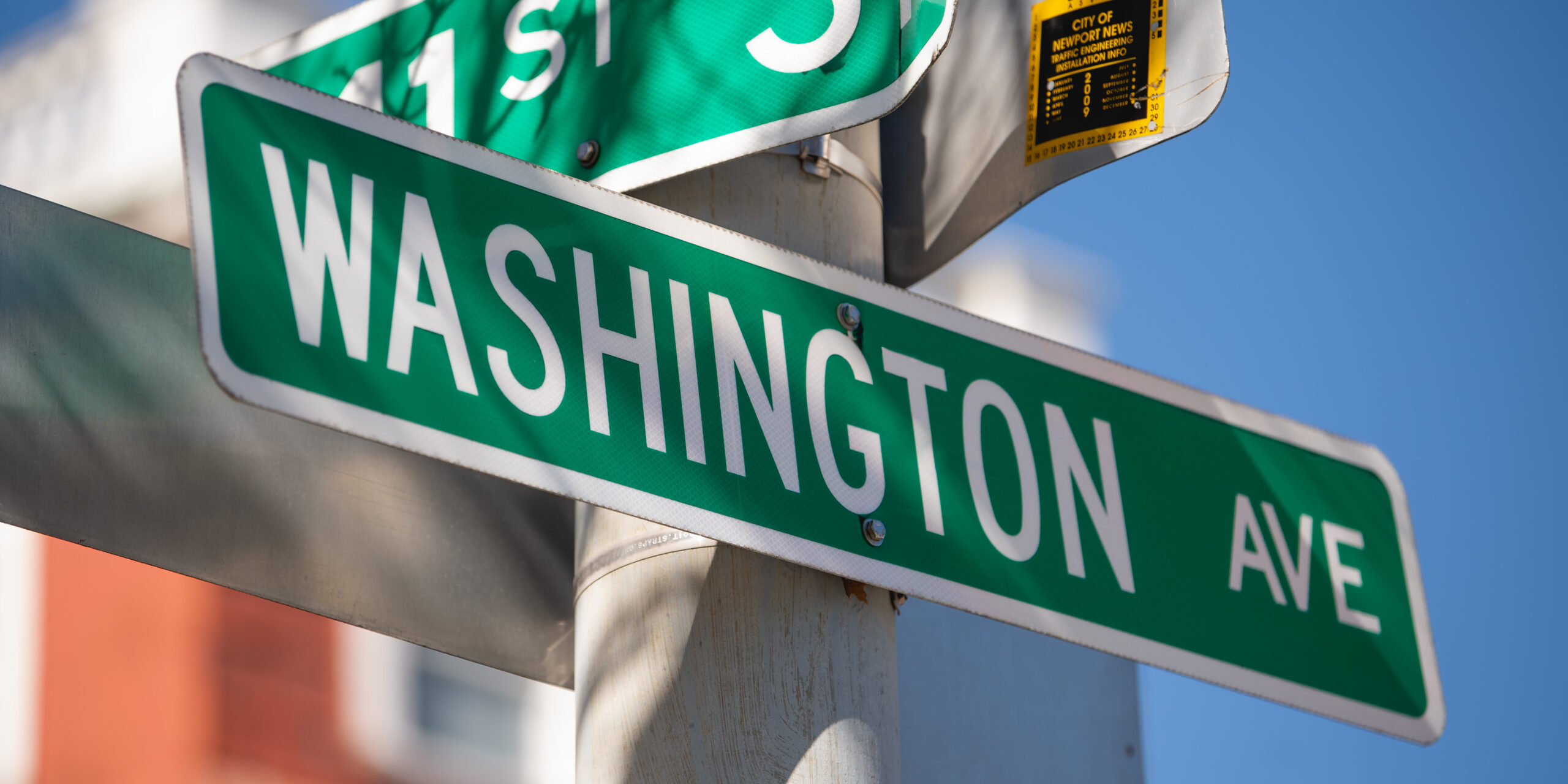 Washington Ave sign